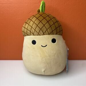 Squishmallow Mac the Acorn 7”